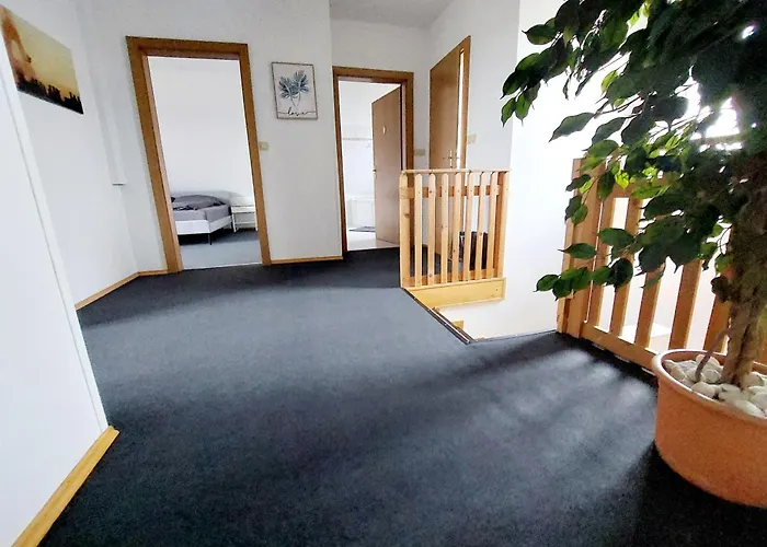 For 9 People 度假居